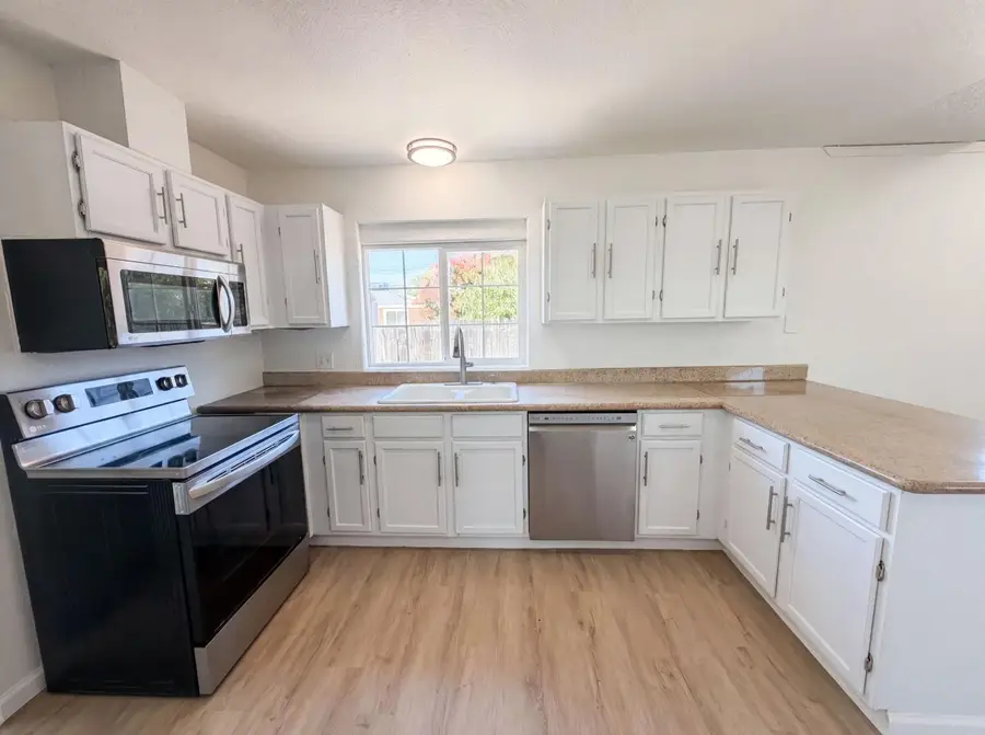 838 Dutra Avenue, Rio Linda, CA 95673 - #2