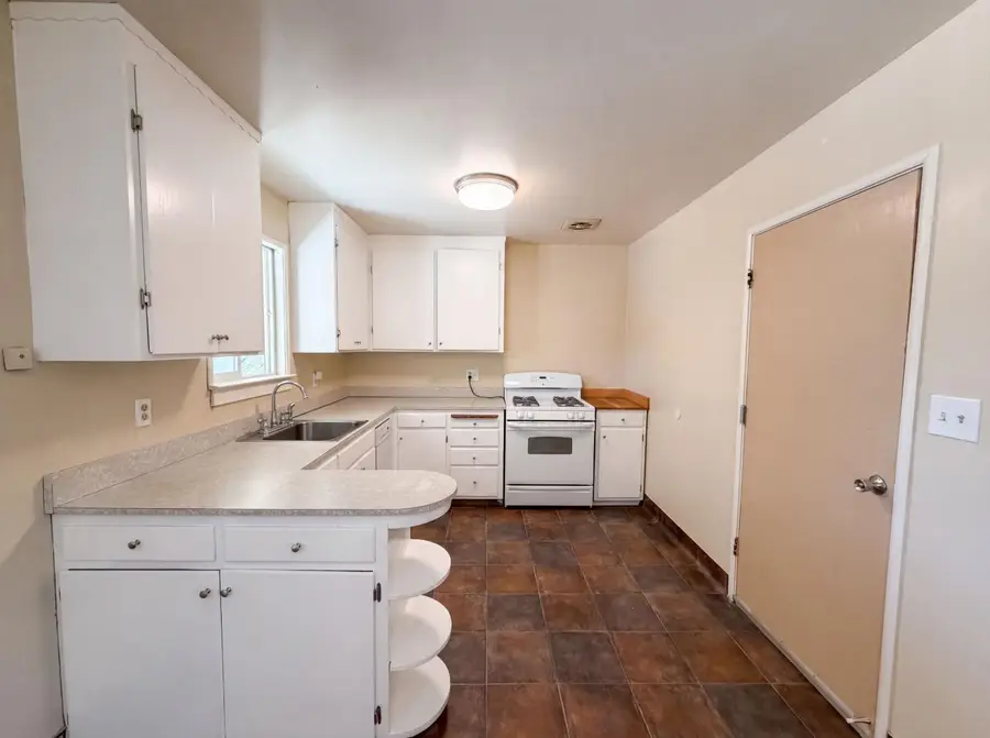 918 Harrison Avenue, Lincoln, CA 95648 - #2