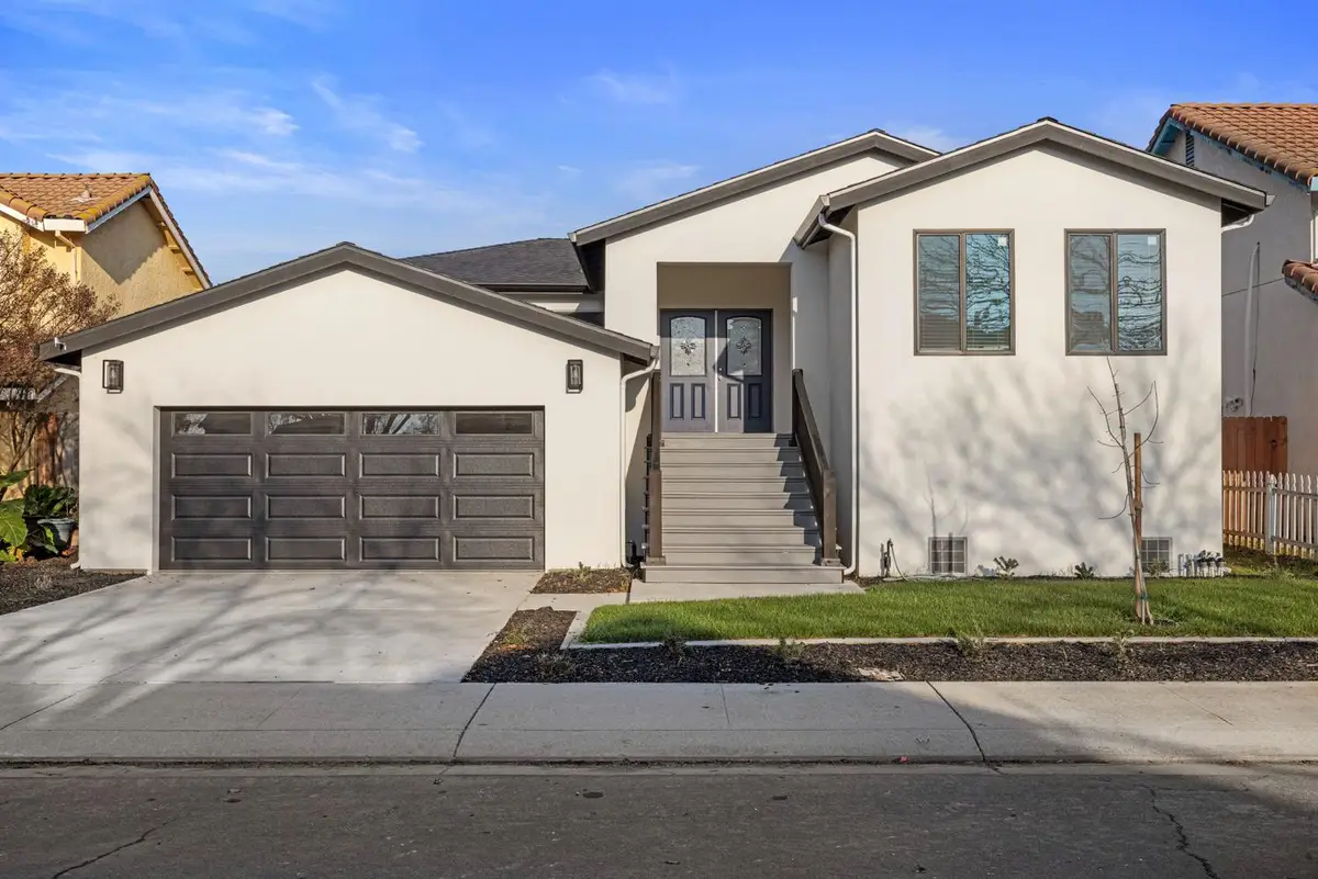 1121 Crater Avenue, Modesto, CA 95351 - #1