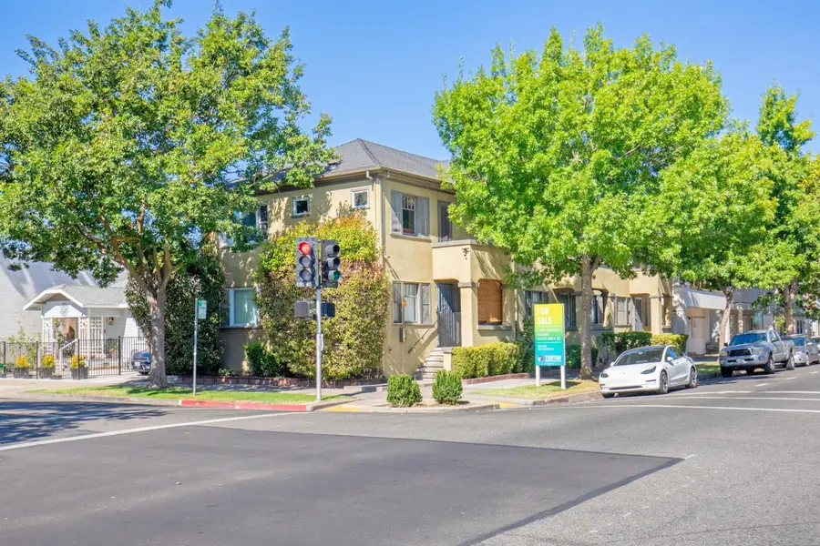 2722 T Street, Sacramento, CA 95816 - #3