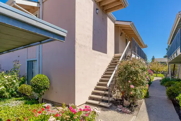 3722 W Benjamin Holt Drive #10, Stockton, CA 95219