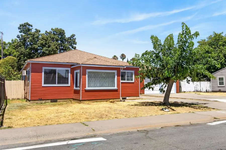 3261 36th Avenue, Sacramento, CA 95824 - #3
