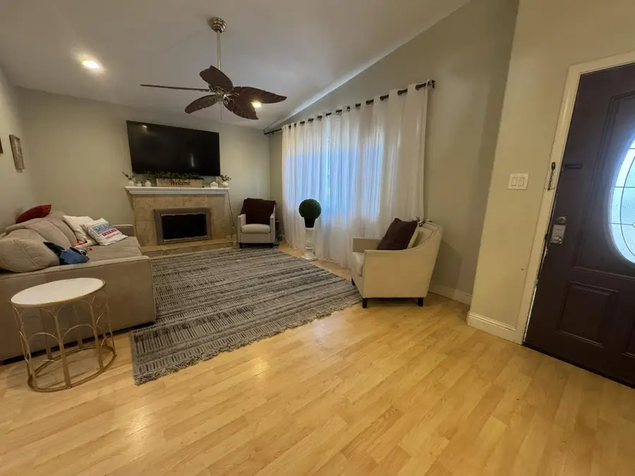 6904 Winlock Avenue, Citrus Heights, CA 95621 - #3