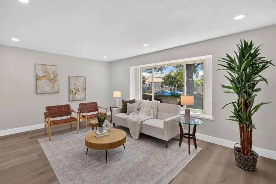 10 Breland Court, Sacramento, CA 95823 - #3