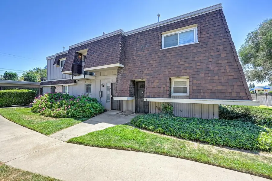 5618 Hillsdale Boulevard #B, Sacramento, CA 95842 - #3