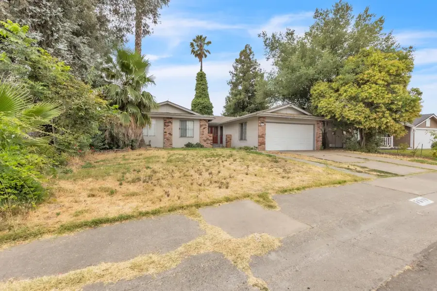 5890 Hollyhurst Way, Sacramento, CA 95823 - #2