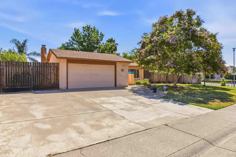 7024 Stanford Oak Drive, Sacramento, CA 95842 - #2