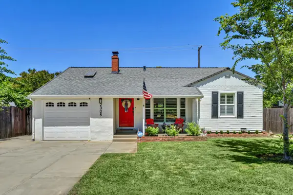 2305 22nd Avenue, Sacramento, CA 95822