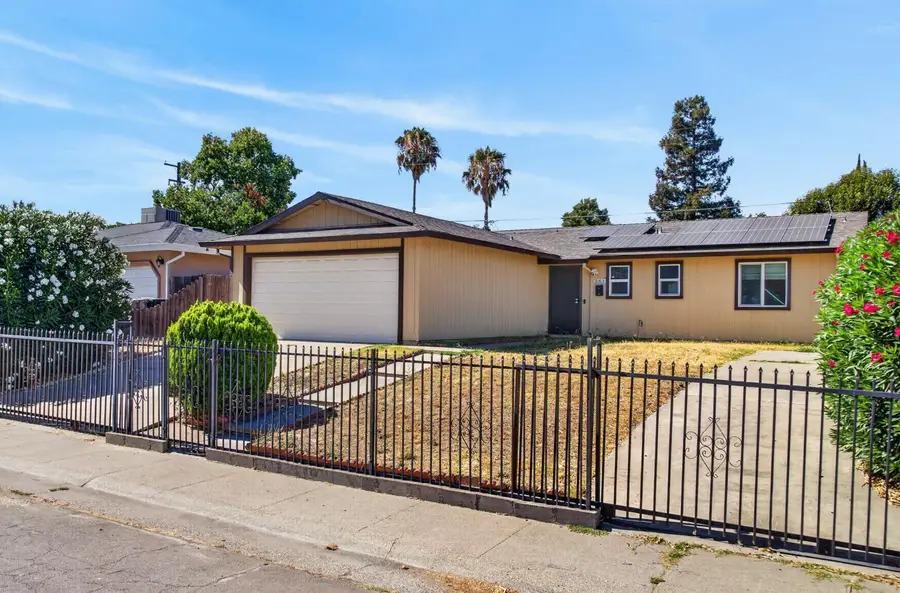 261 Graves Avenue, Sacramento, CA 95838 - #3