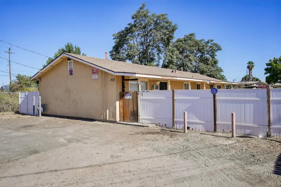 717 Erickson Avenue, Modesto, CA 95351 - #2