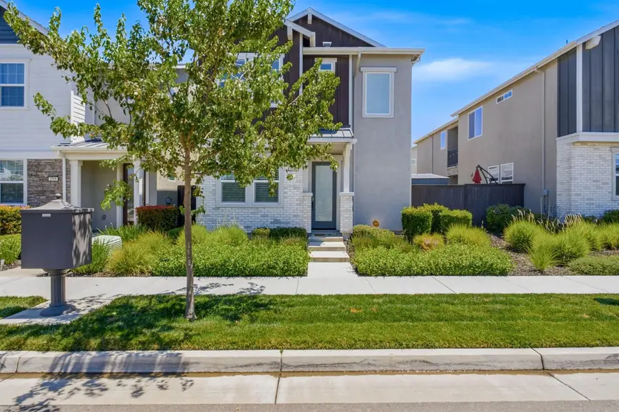 2708 Bathford Street, Sacramento, CA 95833 - #3