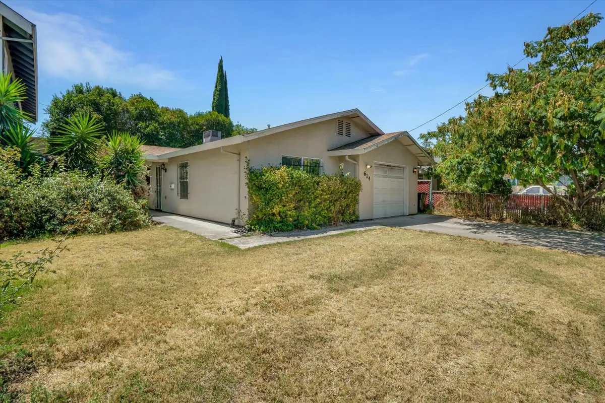 614 W Poplar Street, Stockton, CA 95203 - #1