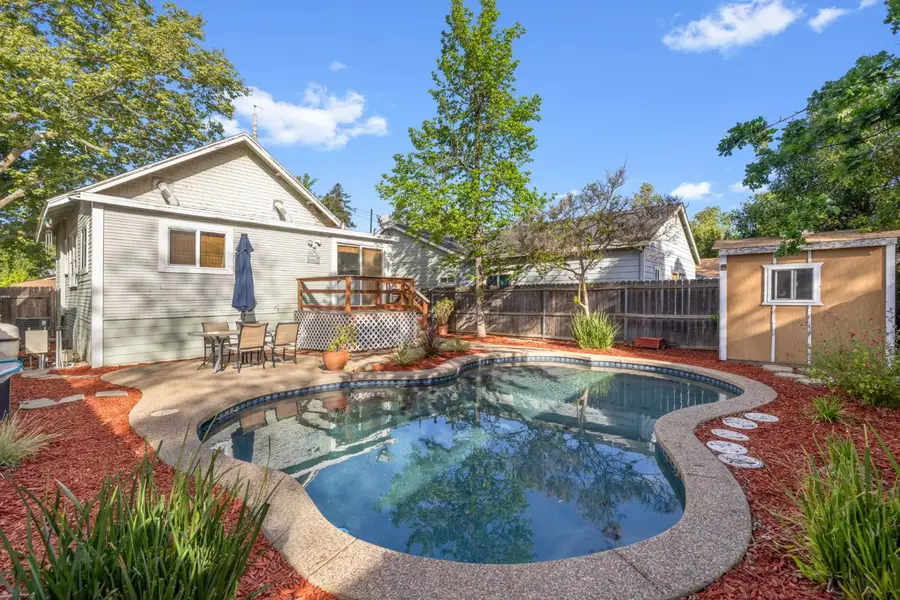 2739 Santa Clara Way, Sacramento, CA 95817 - #2