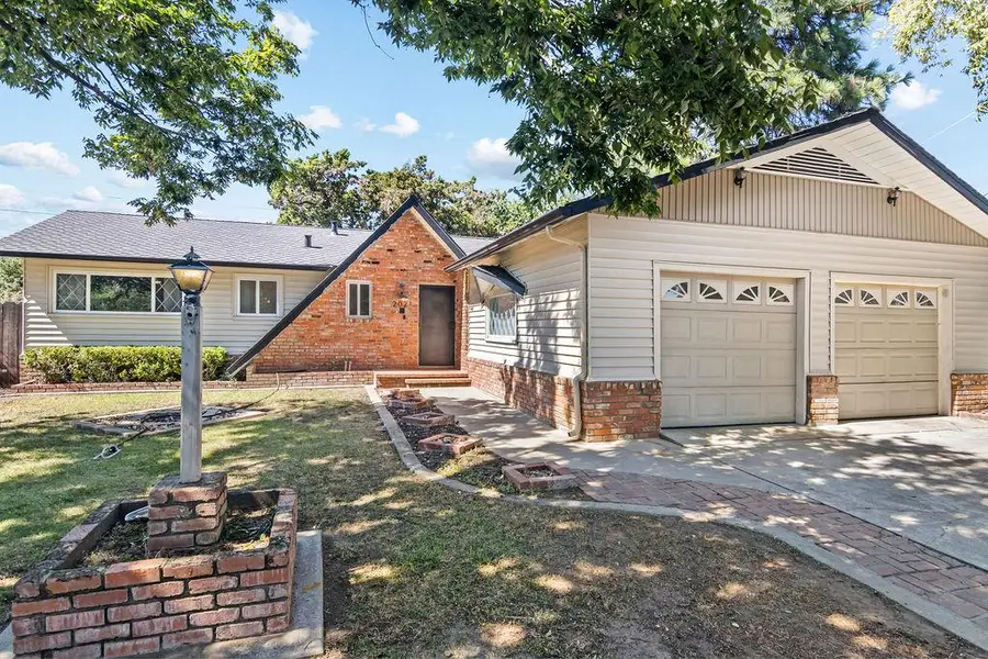 2021 Shaw Avenue, Modesto, CA 95354 - #2