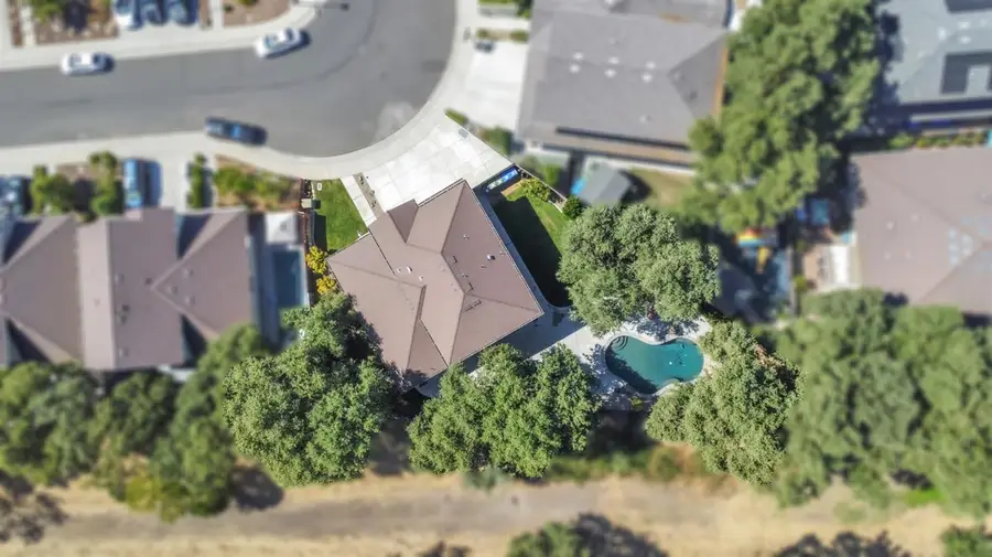 9729 Falcon Meadow Drive, Elk Grove, CA 95624 - #3
