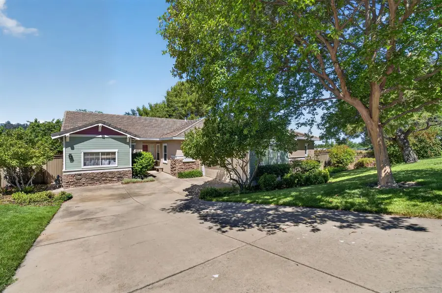 3100 Stonehurst Court, El Dorado Hills, CA 95762 - #3