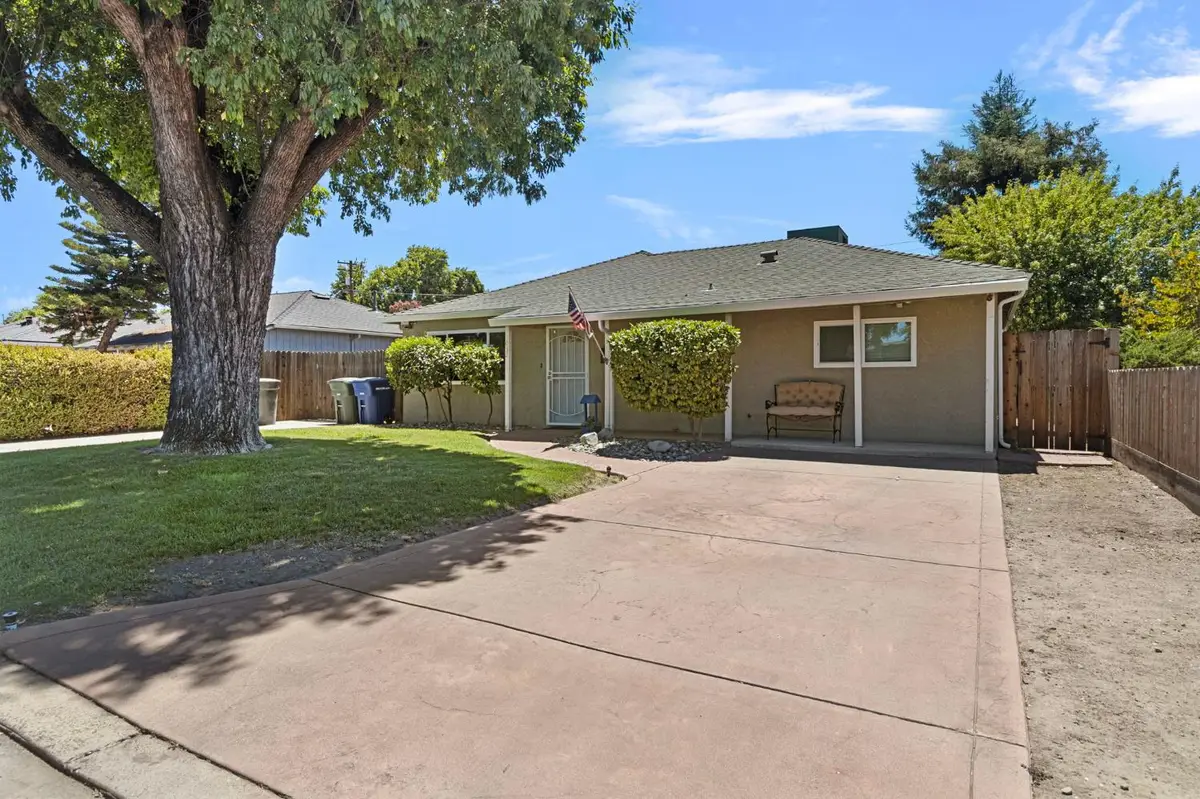 1032 Hawthorne Avenue, Modesto, CA 95350 - #1