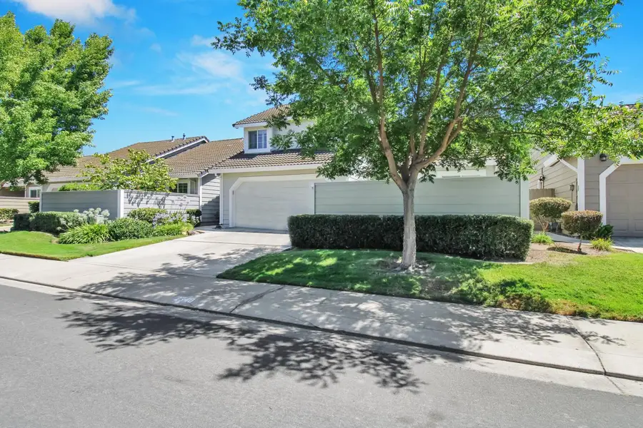 2340 St Lawrence Lane, Modesto, CA 95356 - #3