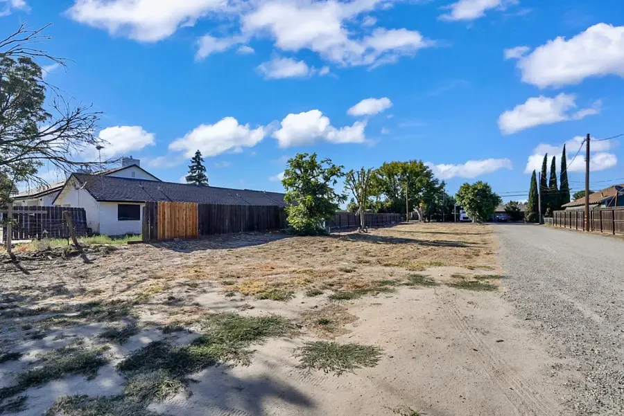 3430 E Redwood Road, Ceres, CA 95307 - #2