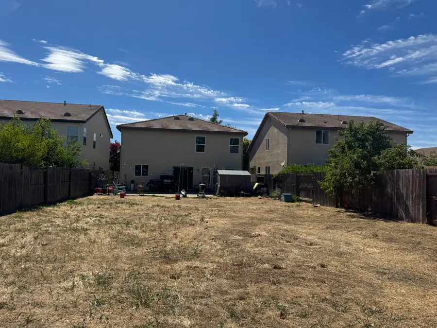 7647 Roosterfish Way, Sacramento, CA 95828 - #3
