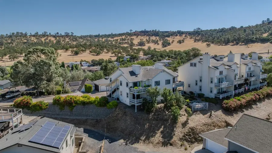 432 Hilltop Estates Dr, Copperopolis, CA 95228 - #3