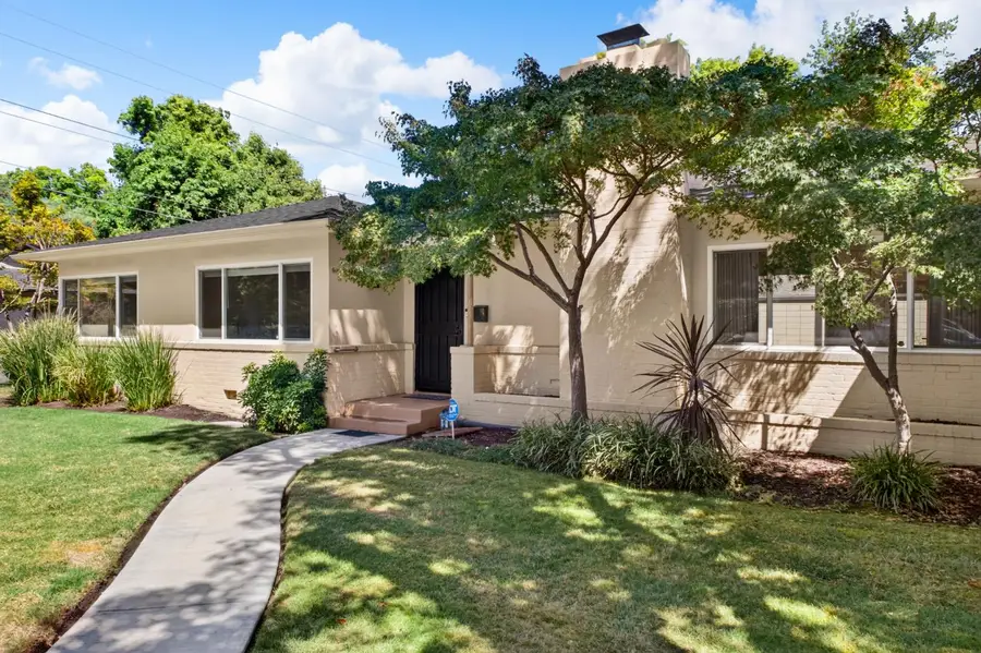 902 Mills Avenue, Modesto, CA 95350 - #2