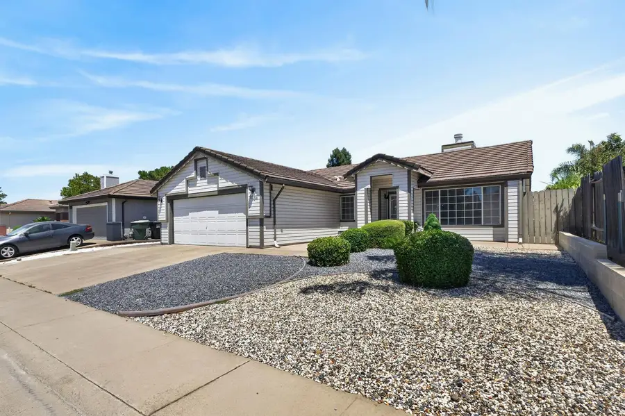 8634 New Island Way, Sacramento, CA 95828 - #3