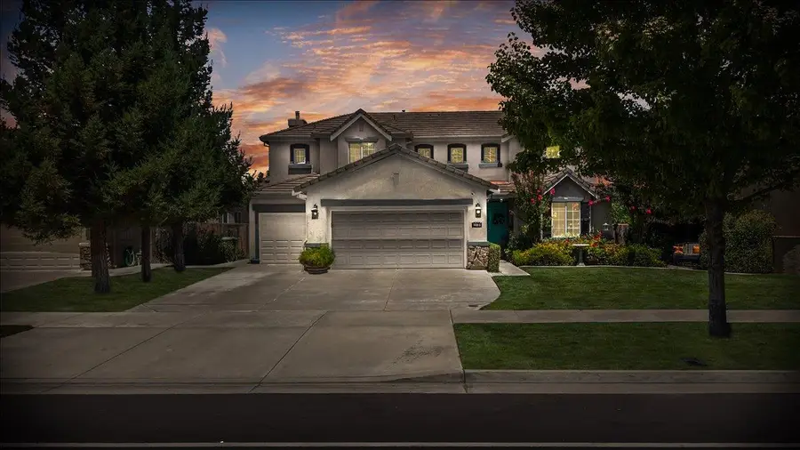 253 W Shasta Avenue, Ripon, CA 95366 - #2