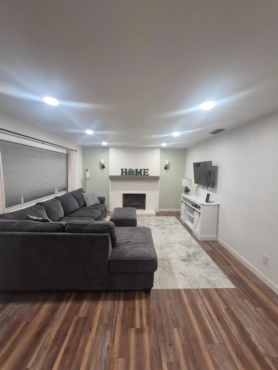 7650 Country Park Drive, Sacramento, CA 95828 - #3