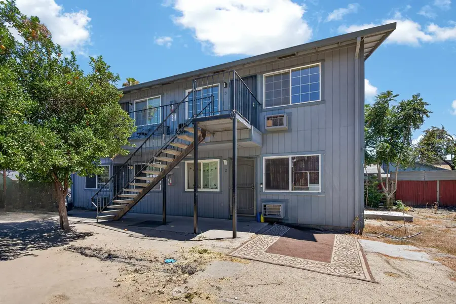 131 S Airport Way, Stockton, CA 95205 - #2