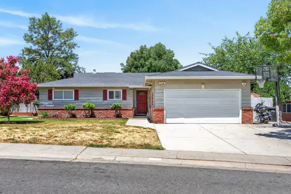 5225 Columbine Way, Carmichael, CA 95608