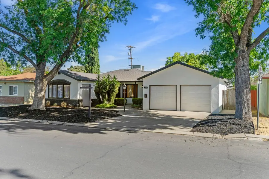1305 Oakwood Dr, Modesto, CA 95350 - #3