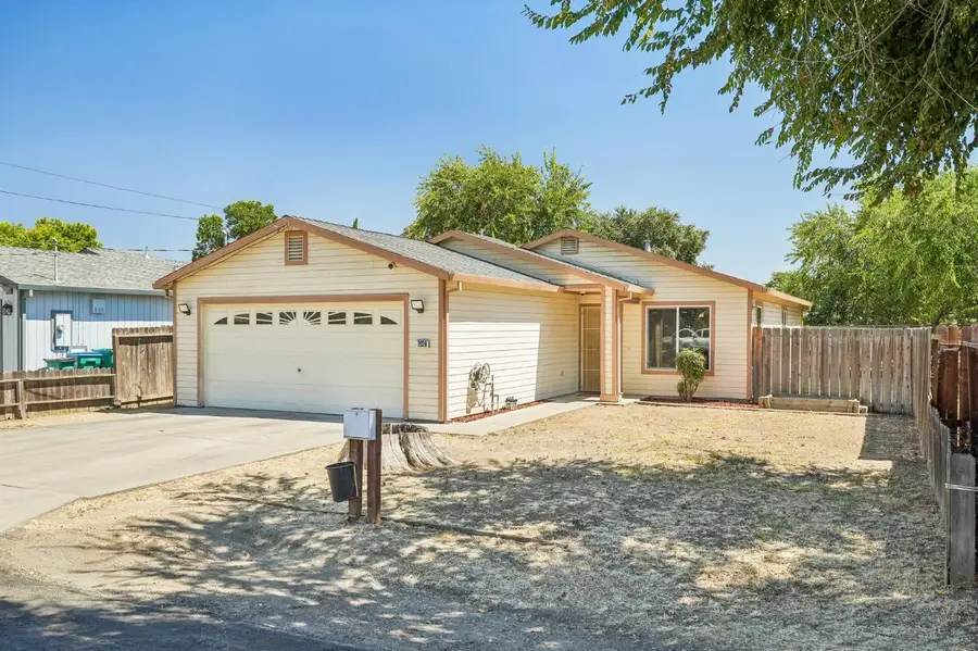 2020 E 5th Street, Stockton, CA 95206 - #2