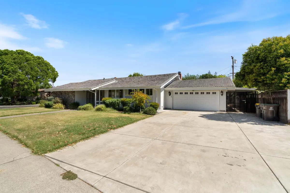 8 W Robinhood Drive, Stockton, CA 95207 - #1