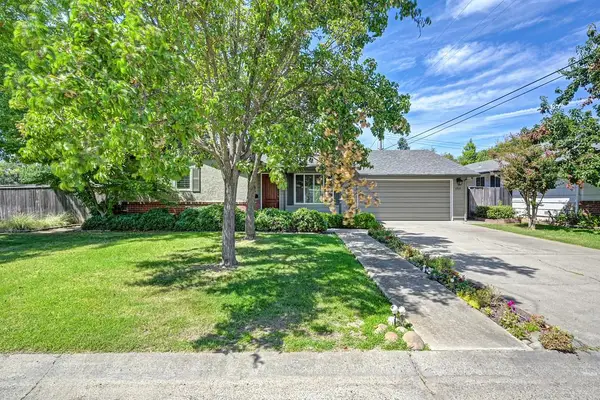 1701 Daphne Avenue, Sacramento, CA 95815