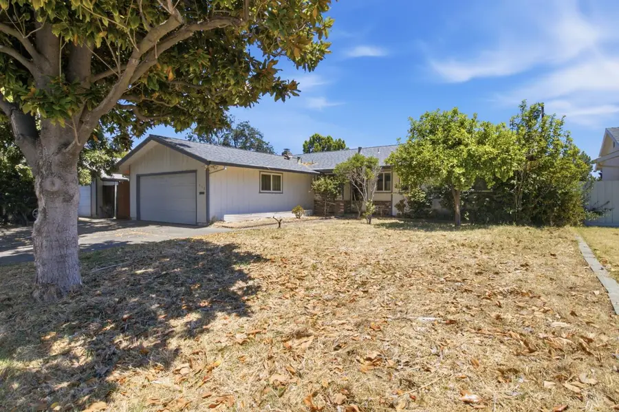 958 E Yorkshire Drive, Stockton, CA 95207 - #2