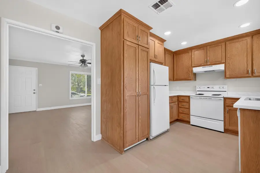 3013 Hampshire Drive, Sacramento, CA 95821 - #3