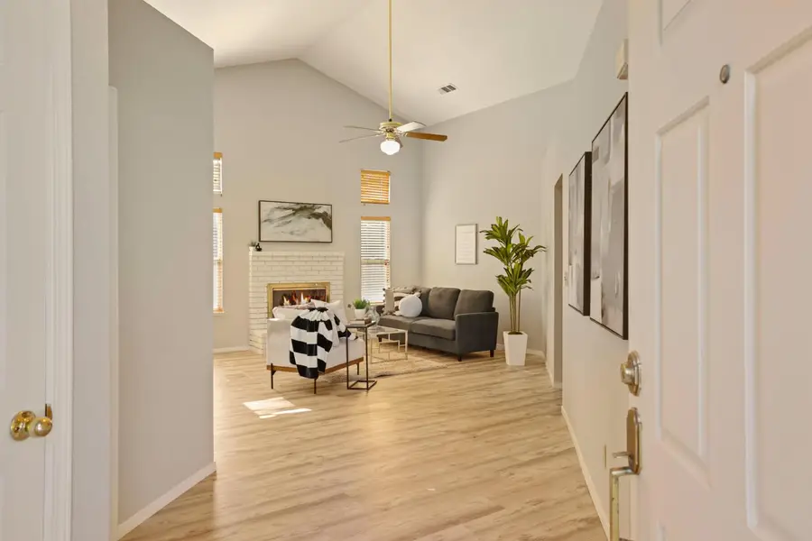 232 Ruess, Ripon, CA 95366 - #3