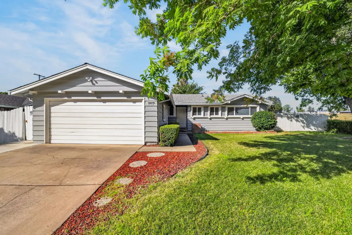 5851 Shenandoah Drive, Sacramento, CA 95841 - #1