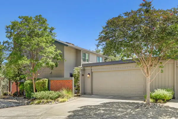 8827 Bluff Lane, Fair Oaks, CA 95628