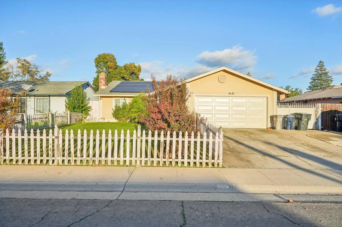 60 Kennelford Circle, Sacramento, CA 95823 - #1