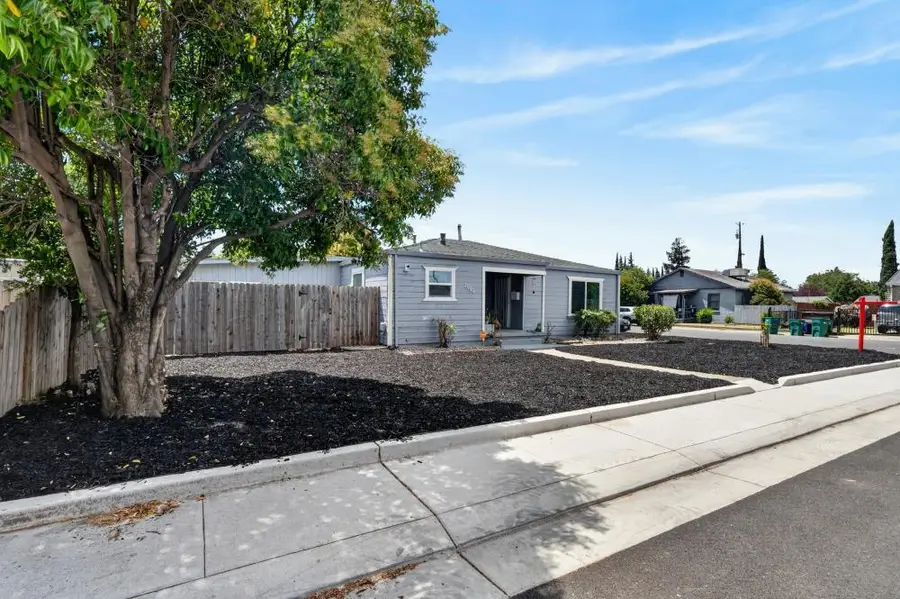 2080 Middlefield Avenue, Stockton, CA 95204 - #2