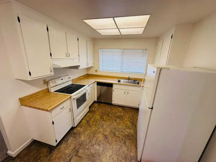 2844 Seine Avenue, Davis, CA 95616 - #2