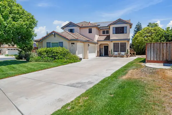 1414 Hazelnut Way, Manteca, CA 95337