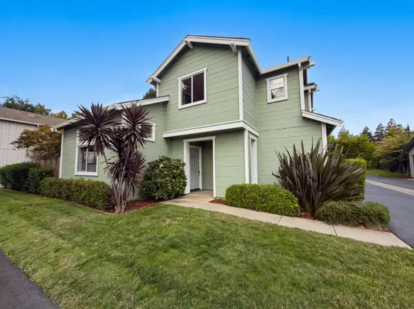 6310 Laguna Mirage Lane, Elk Grove, CA 95758