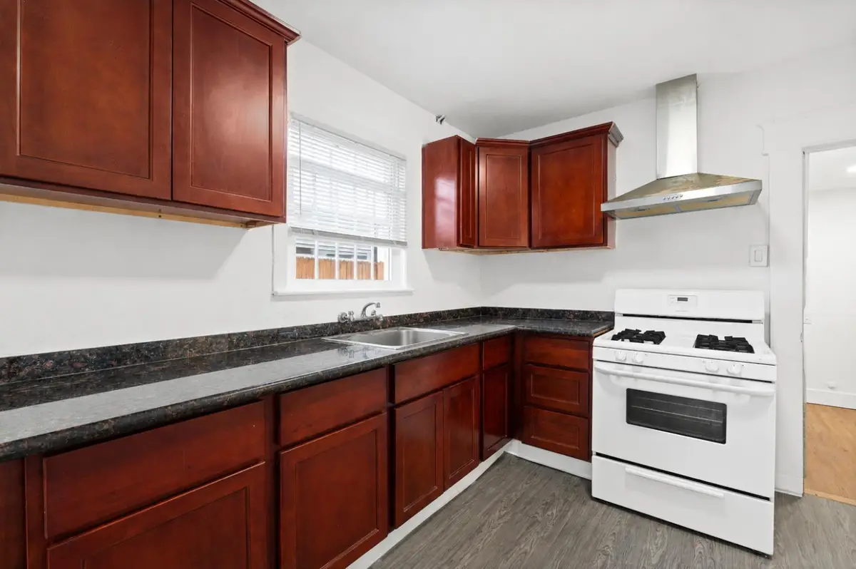 1827 S California, Stockton, CA 95206 - #1