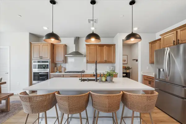 5017 Asteroid Way, Roseville, CA 95747