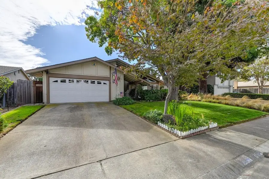 9284 Linda Rio Drive, Sacramento, CA 95826 - #3
