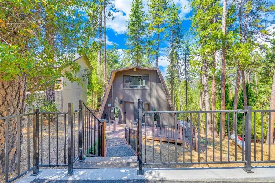 12855 Mueller Dr., Groveland, CA 95321 - #3