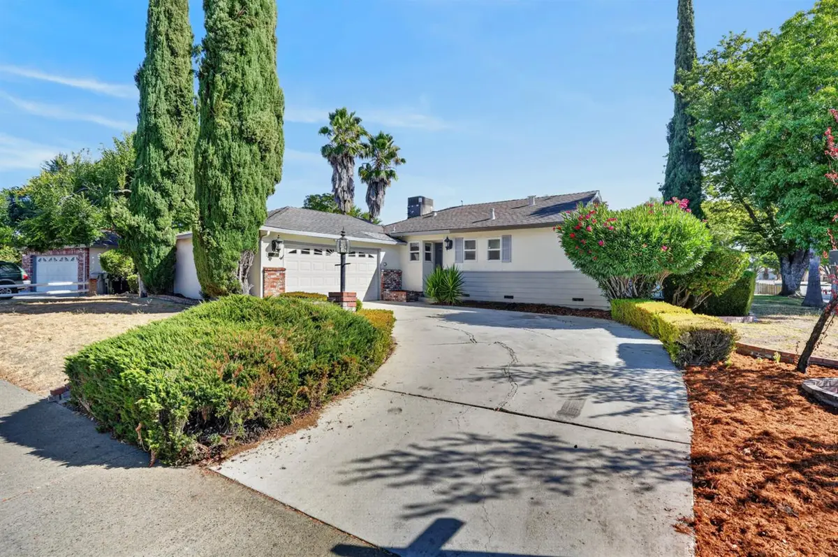 2121 50th Avenue, Sacramento, CA 95822 - #1